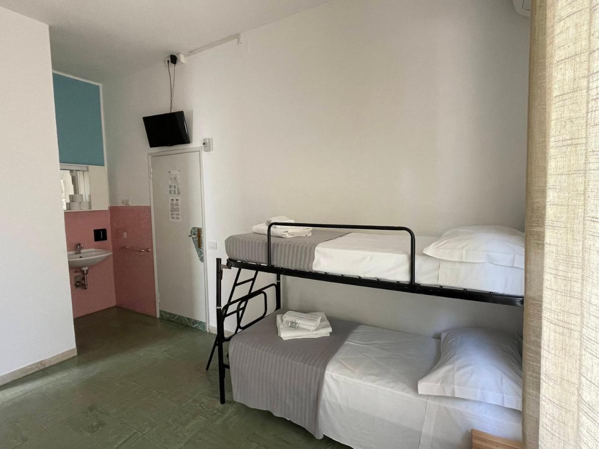 Hotel Aloha Cesenatico Buitenkant foto